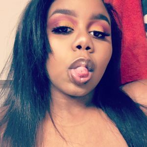 Meet your Posher, Mackenzo